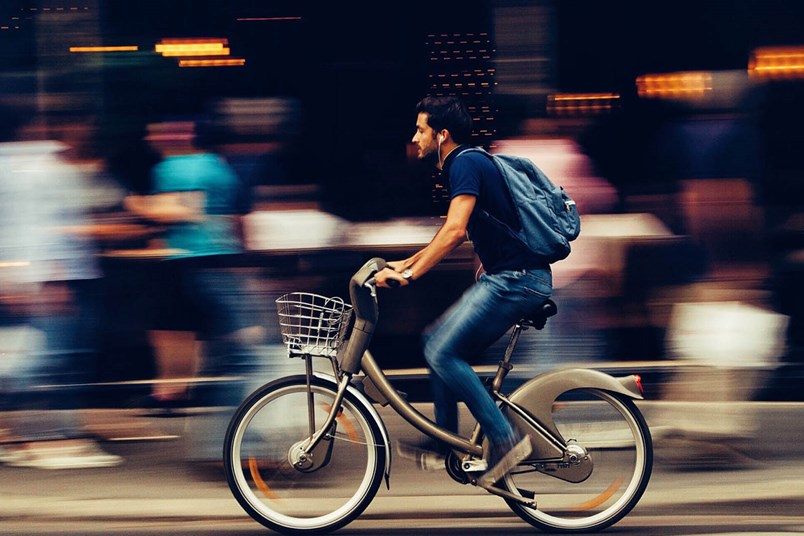 Is e-biken gezonder dan normaal fietsen?